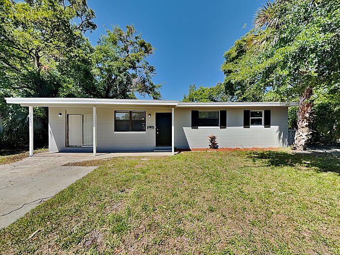 1st image of 2540 Congaree Dr W
