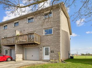 1155 Paramount Dr #49, Hamilton, ON L8J 2N4