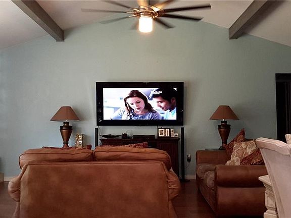 4th image of 3536 Park Lake Dr