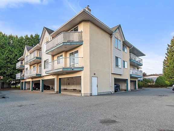 5th image of 2567 Victoria St #209