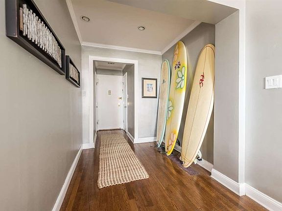 3rd image of 210 E Broadway APT 3L