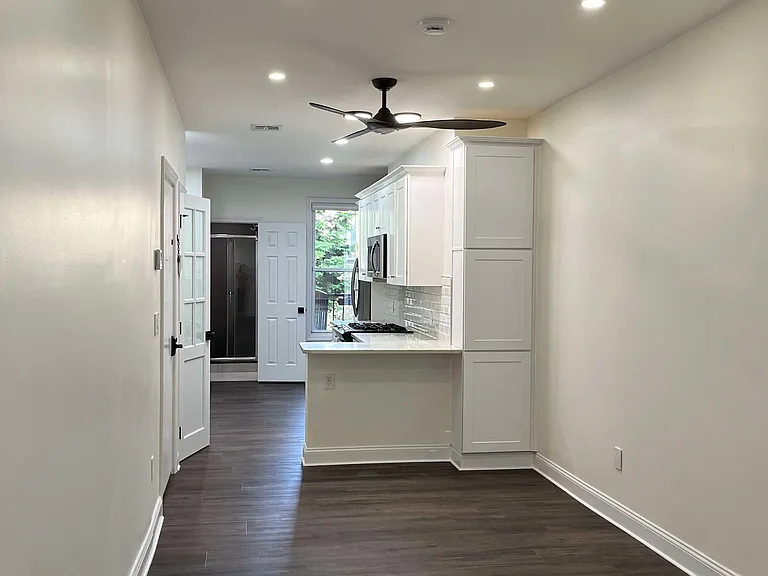 Living room to Kitchen View