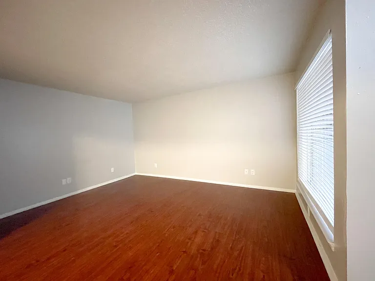 900 NW 24th St #814-05 — Photo 14
