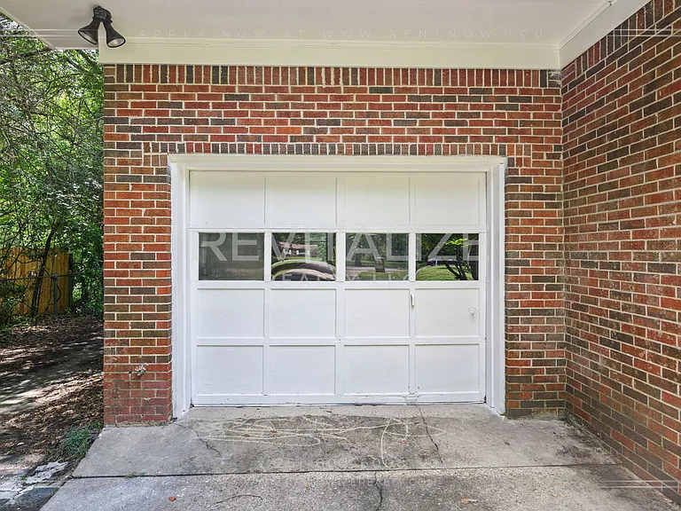 2505 Robin Hood Dr — Photo 31