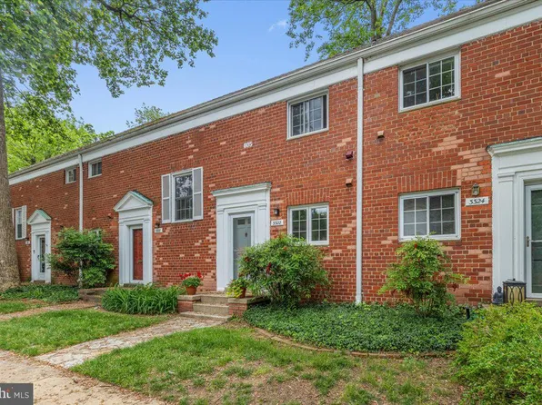 3322 Coryell Ln, Alexandria, VA 22302