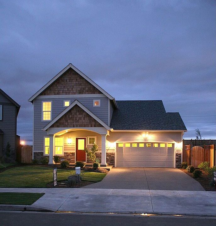 Exterior curb appeal!