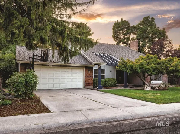 3237 S Raindrop Dr, Boise, ID 83706