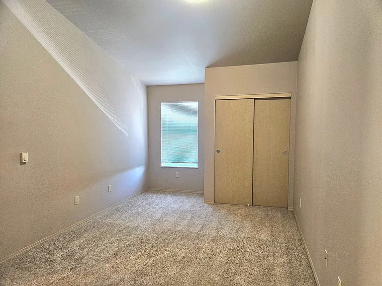 Parkside Apartments — Photo 85