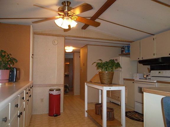 2nd image of 104 Shenandoah Dr