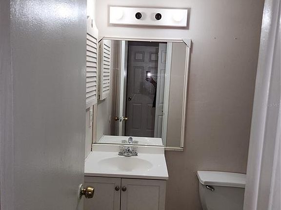 5th image of 16021 Sharewood Dr