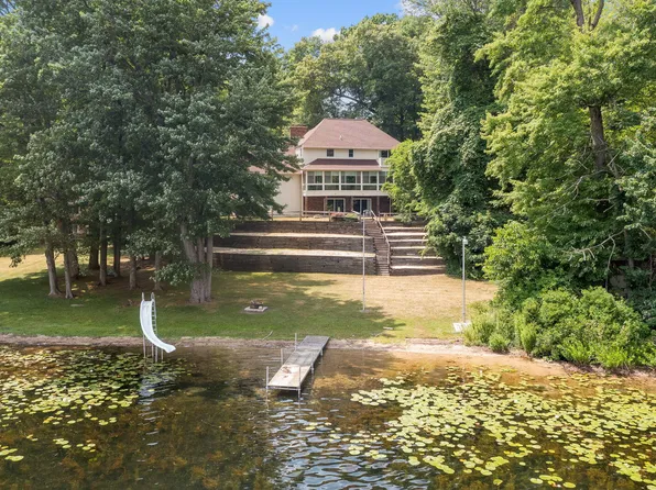 50415 Maple Rd, Marcellus, MI 49067