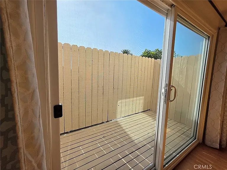 719 N Eucalyptus Ave #26C — Photo 24