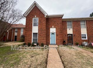6330 Kirby Downs Dr, Memphis, TN 38115