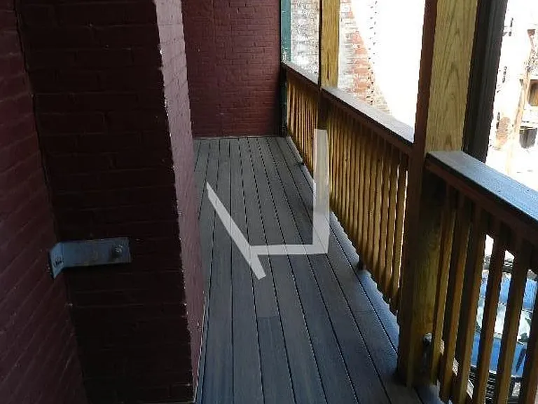 3 Sutherland Rd #9 — Photo 2