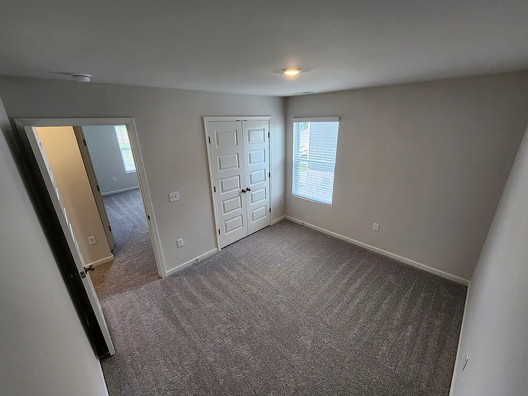 5028 Mifford Ct — Photo 19