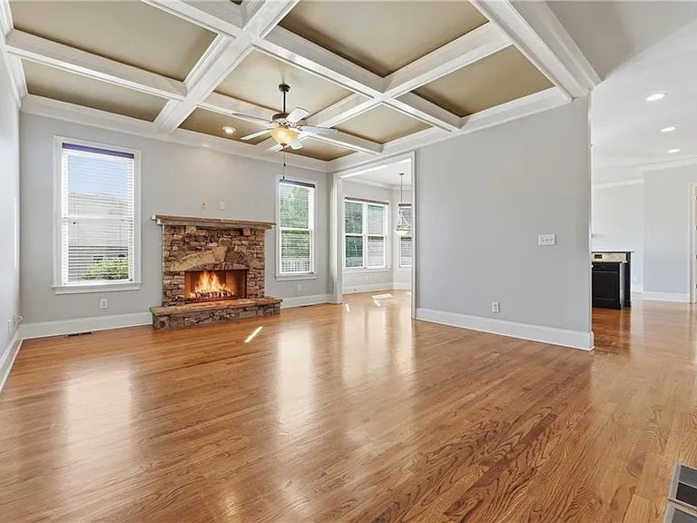 6437 Blue Water Dr — Photo 14