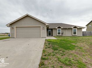 1514 Paige Ct, Junction City, KS 66441