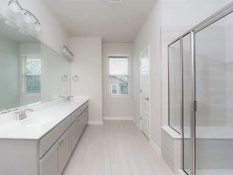 13800 Lyndhurst St #191 — Photo 8