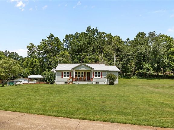 2nd image of 2035 Skyview Dr