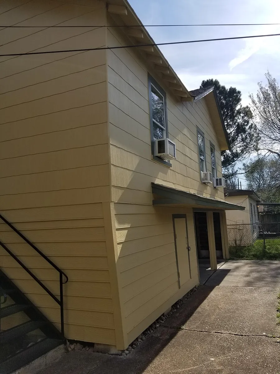 Building Photo - 1437 Munger St #1