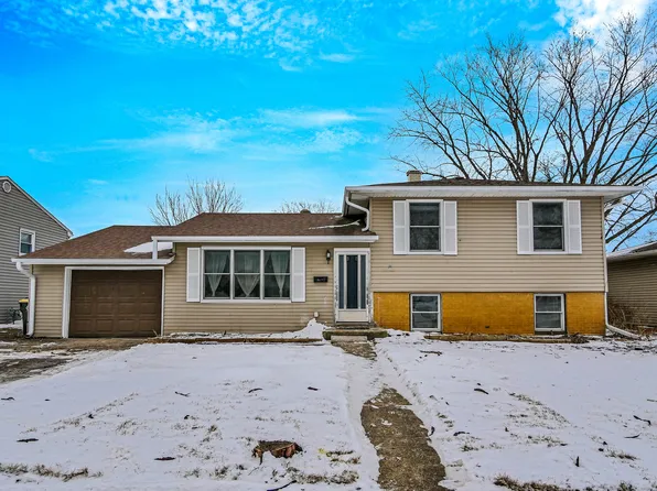 6641 Church St, Hanover Park, IL 60133