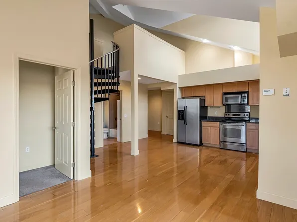 360 Revere Beach Blvd APT 408, Revere, MA 02151