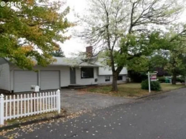 1628 SE 152nd Ave, Portland, OR 97233