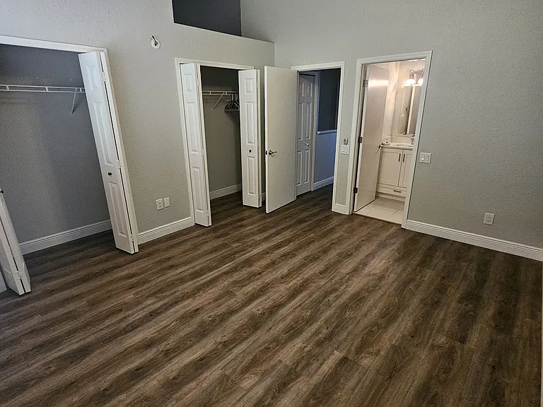 12406 Berkeley Square Dr — Photo 12