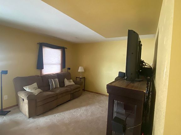 3rd image of 4814 County Road R