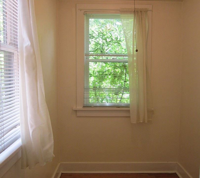 2nd image of 1034 Pine St APT 6
