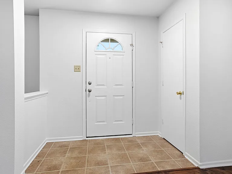 12192 Maize Dr — Photo 4