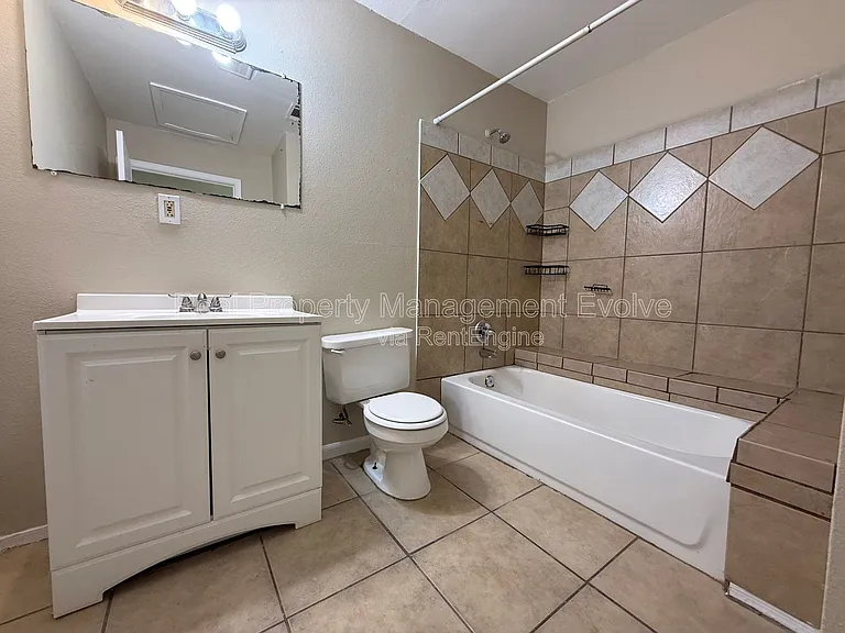 2950 E Mobile Ln — Photo 18