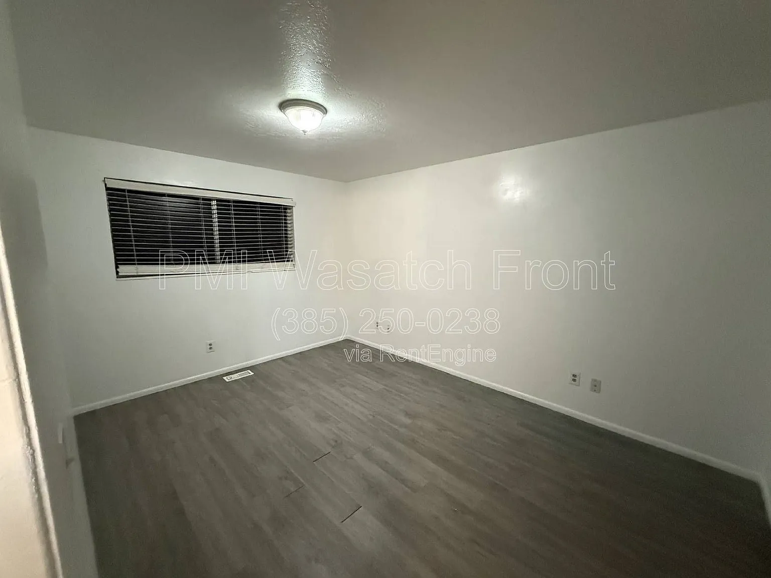 3 bed, 1.0 bath, 1072 sqft, $1,200 — Photo 2