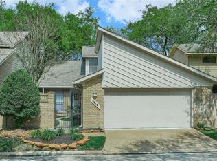 8018 Oakwood Forest Dr, Houston, TX 77040