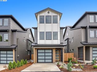 8218 SW 46th Ave, Portland, OR 97219