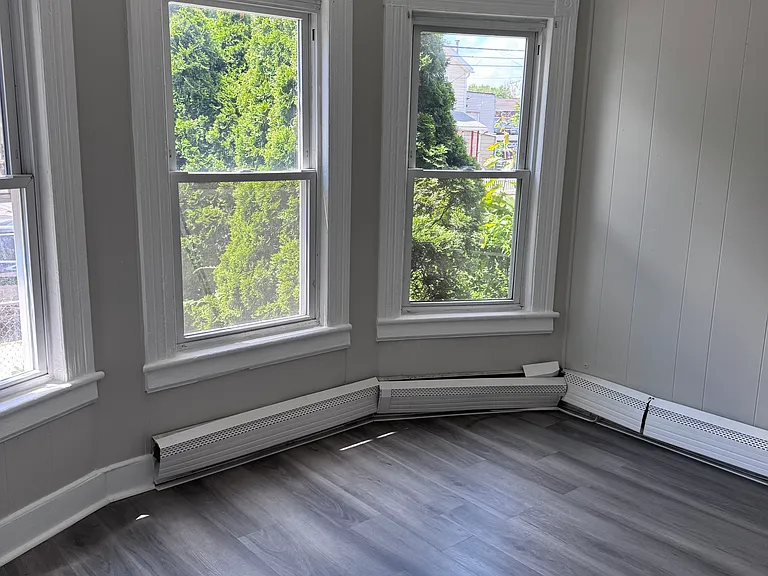 1520 Pembroke St — Photo 26
