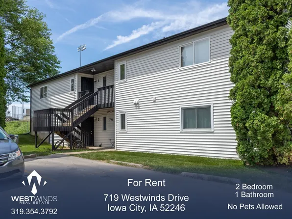719 Westwinds Dr APT 2, Iowa City, IA 52246