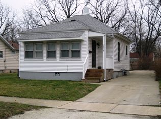 1016 W Eureka St, Champaign, IL 61821