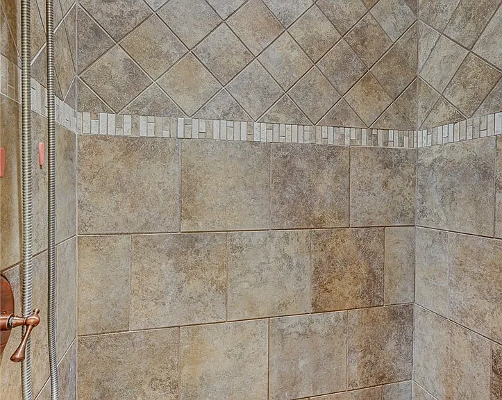 8490 Via De Bellasidra Ct — Photo 50