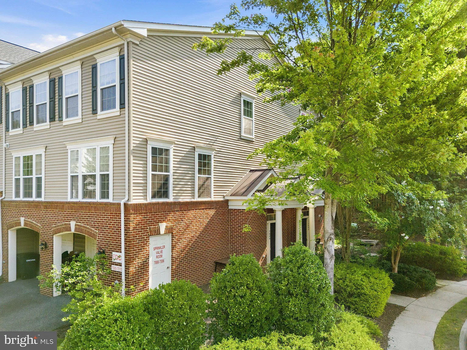 Groveton Woods Condo — Photo 1