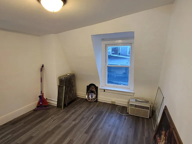 324 Spring St #3 — Photo 20