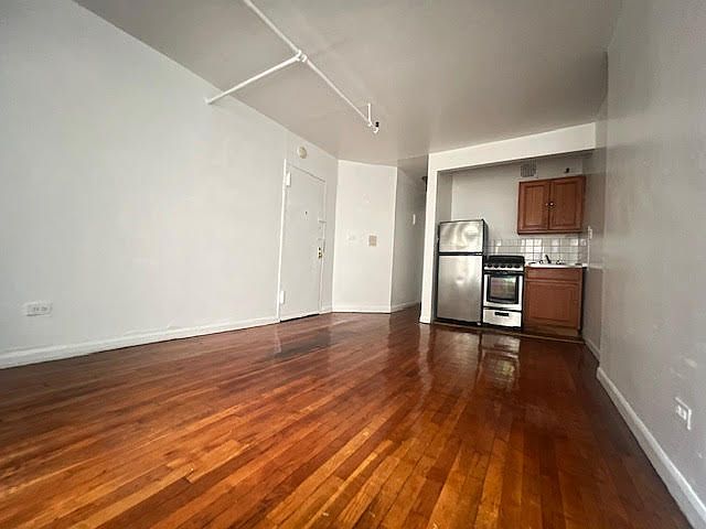 2nd image of 539 W 147th St #1