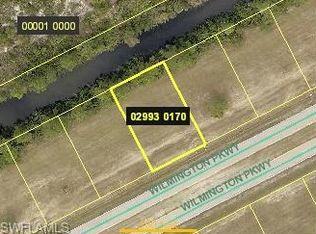 835 Wilmington Pkwy, Cape Coral, FL 33993