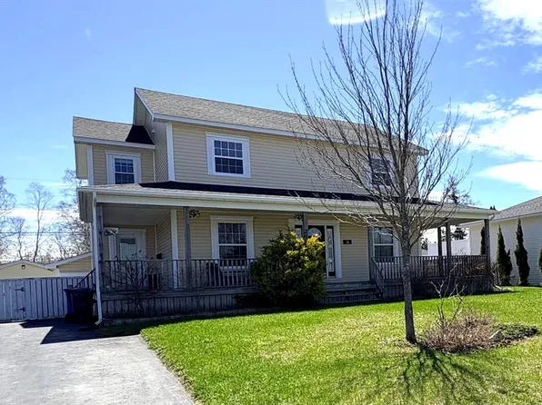 26 Thomas Street, Grand Falls-Windsor, NL A2A2V6