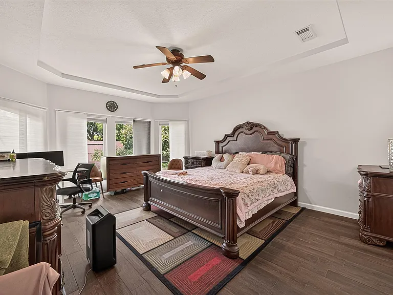6514 Kings Summit Dr — Photo 34