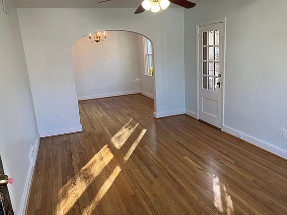 3rd image of 3917 Ellwood Ave