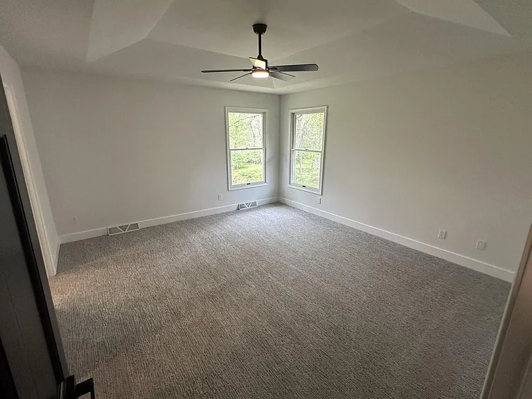 2301 Grant Ln — Photo 21