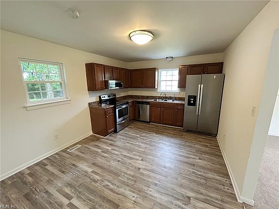 5th image of 16168 Smithfield Heights Dr