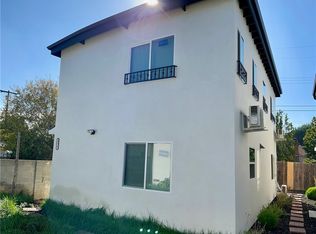 18654 Runnymede St #1/2, Reseda, CA 91335