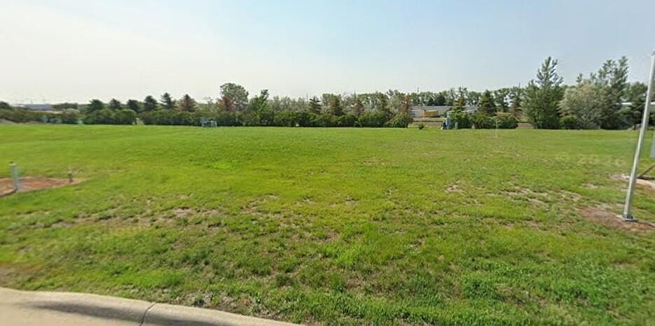 1st image of 2722-2718 Oakwood Ln